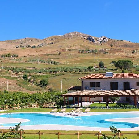Tenuta Lanza Il Mulino Acquaviva Platani 外观 照片