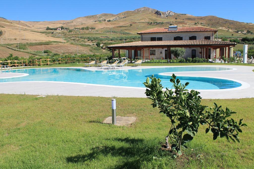 Tenuta Lanza Il Mulino Acquaviva Platani 外观 照片