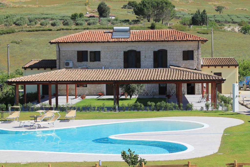 Tenuta Lanza Il Mulino Acquaviva Platani 外观 照片