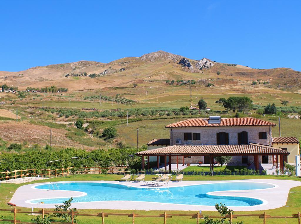 Tenuta Lanza Il Mulino Acquaviva Platani 外观 照片