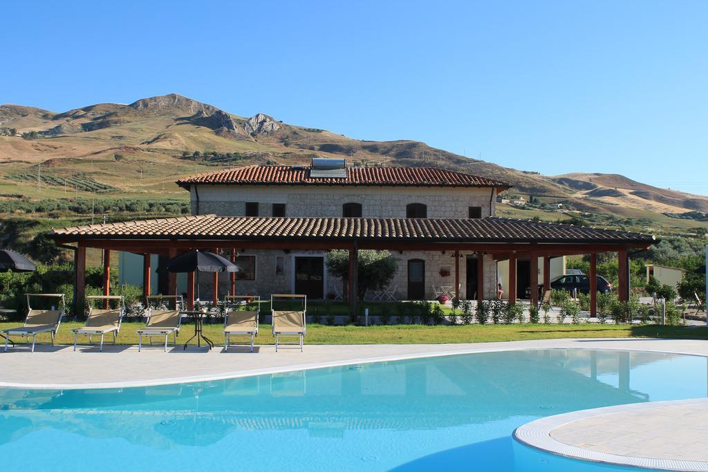 Tenuta Lanza Il Mulino Acquaviva Platani 外观 照片