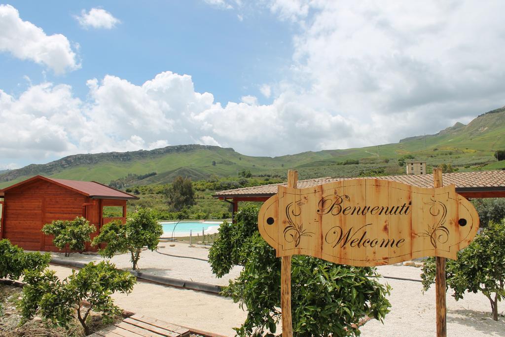 Tenuta Lanza Il Mulino Acquaviva Platani 外观 照片