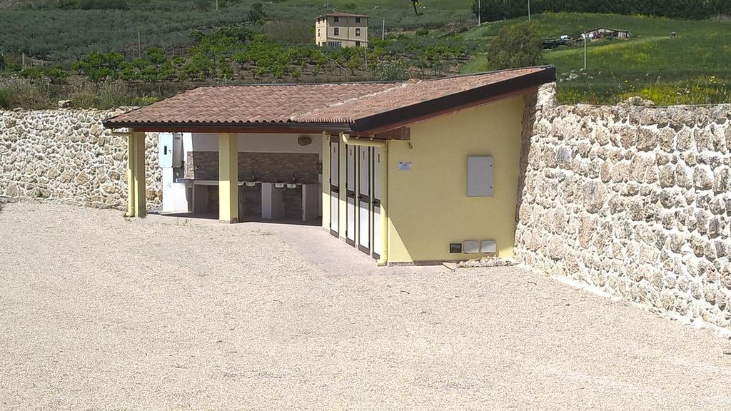 Tenuta Lanza Il Mulino Acquaviva Platani 外观 照片