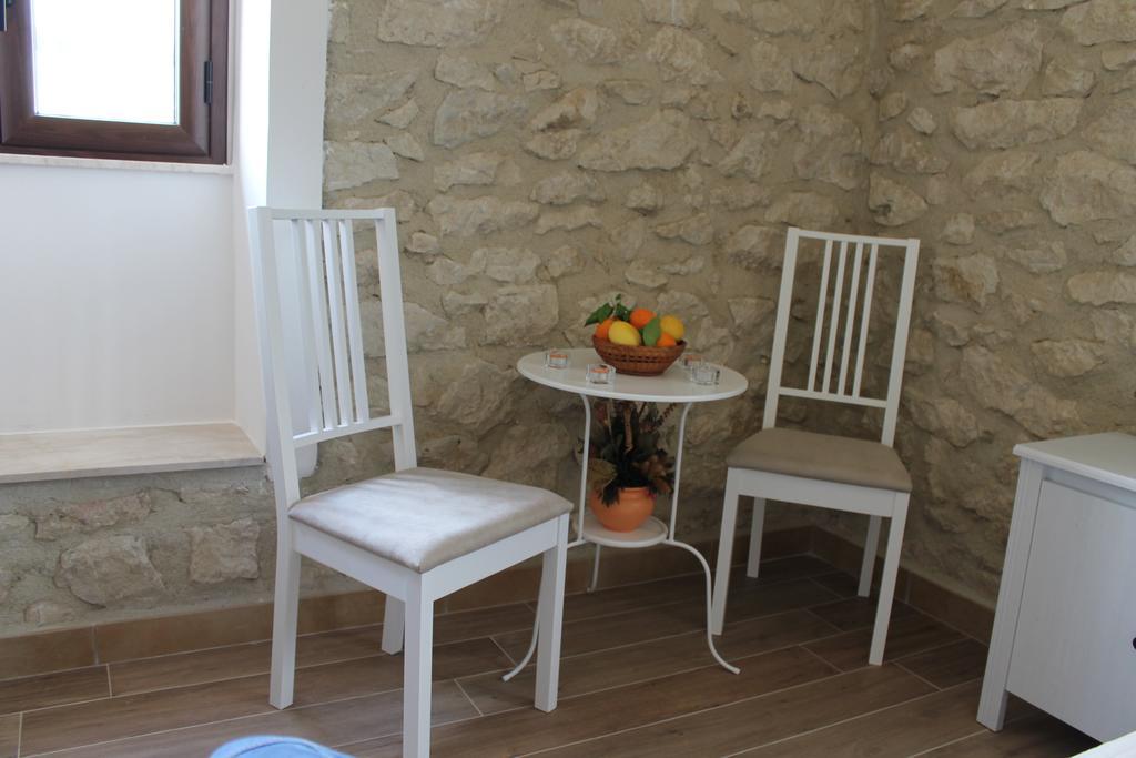 Tenuta Lanza Il Mulino Acquaviva Platani 外观 照片