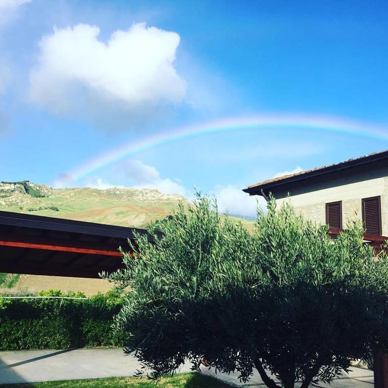 Tenuta Lanza Il Mulino Acquaviva Platani 外观 照片